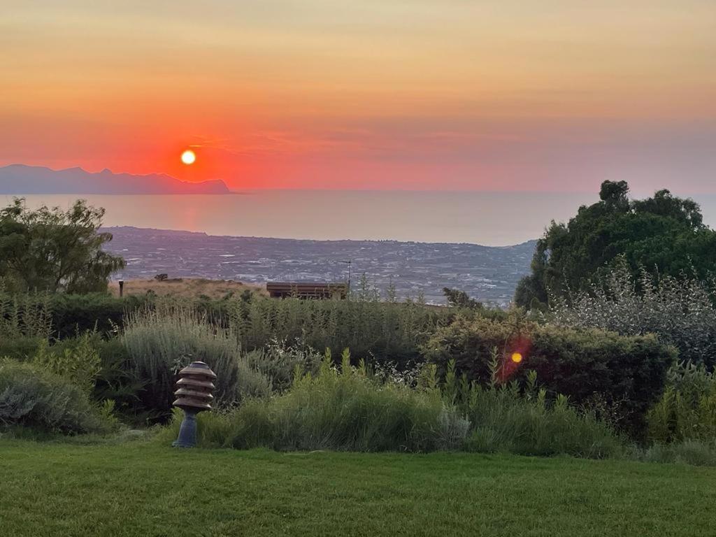 Villa Siciliana Con Piscina E Vista Panoramica Sul Mare Borgetto Eksteriør billede